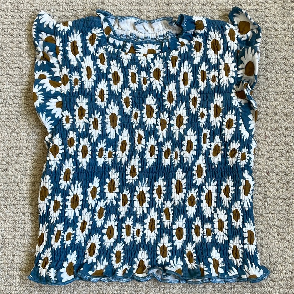 5 NWOT Alice + Ames Ruched Flower Top